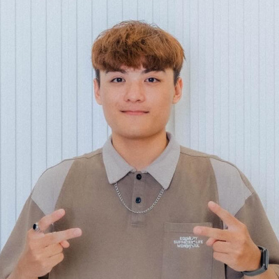 黃威翔